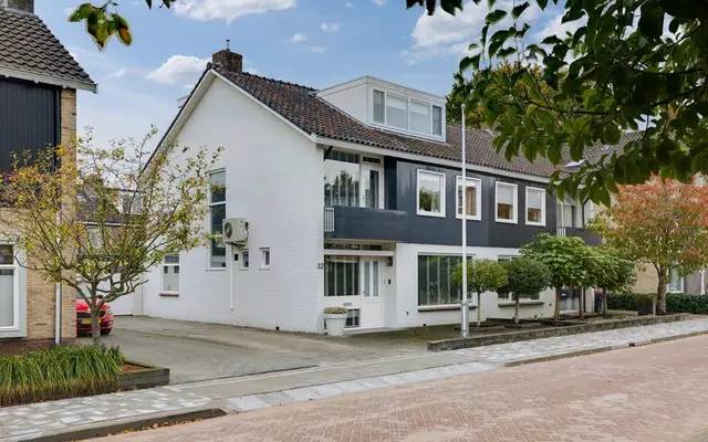 Foto van H Roland Holststraat 32, Zwolle