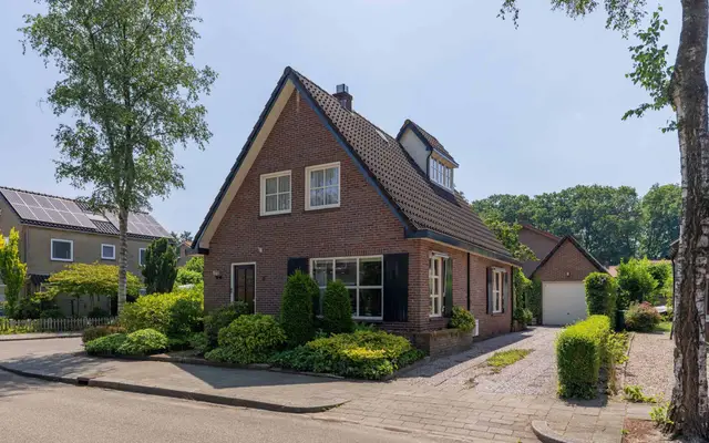 Foto van Chopinlaan 8, Apeldoorn