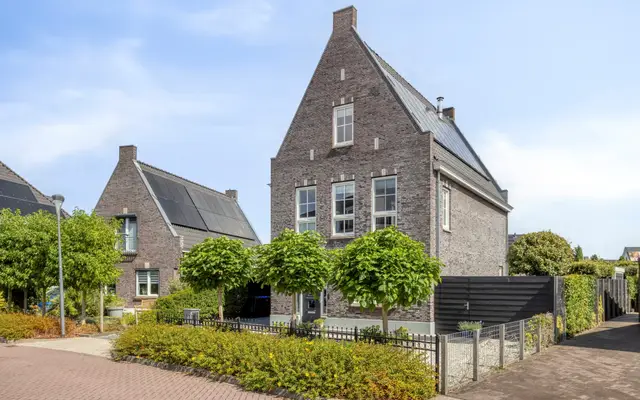 Foto van Essenlaan 100, Dirksland