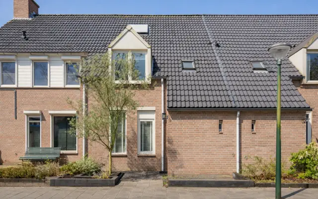 Foto van P J Zweegersplein 9, Geldrop