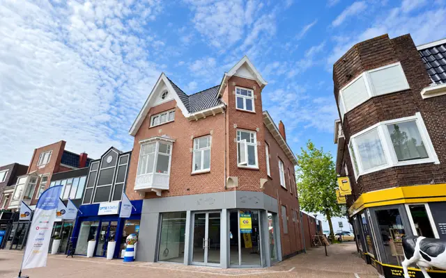 Foto van Landstraat 32, Delfzijl