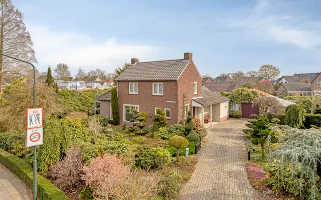 Foto van Weth. Van Hunselstraat 23, Budel