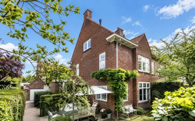 Foto van Lonbar Petrilaan 18, Overveen