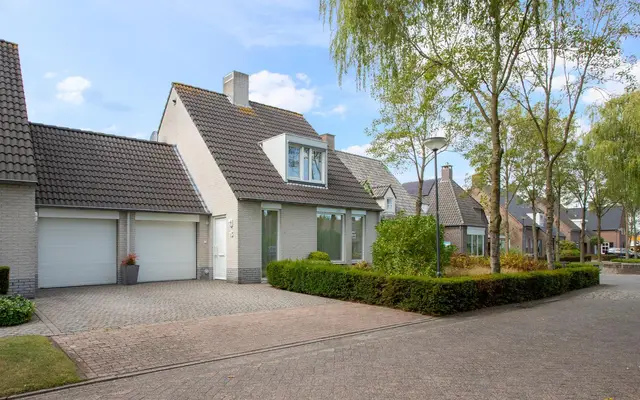Foto van Lovensbroek 15, Reusel