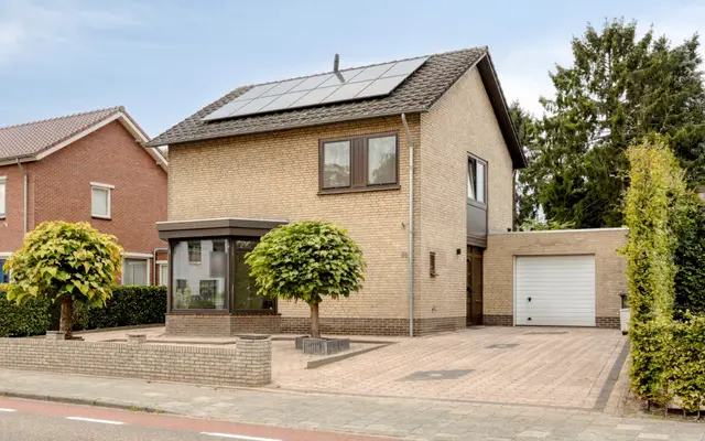Foto van Burg. Van Houtstraat 75, Budel