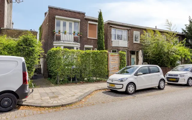 Foto van J.J.A. Goeverneurstraat 2, Dordrecht