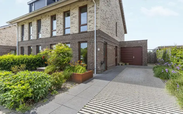 Foto van Polderlaan 11, Leimuiden