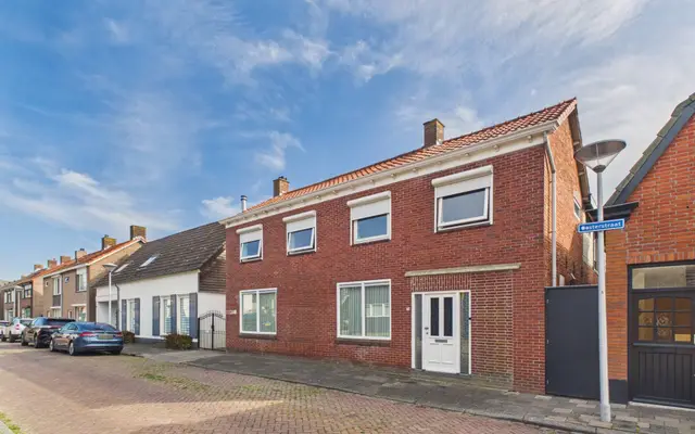 Foto van Oosterstraat 21, Dinteloord