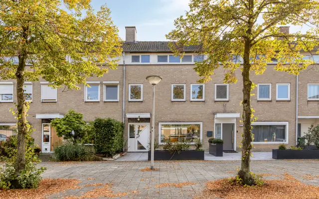 Foto van Busweg 72, Eindhoven