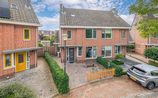 Foto van Betje Wolffstraat 10, Sommelsdijk
