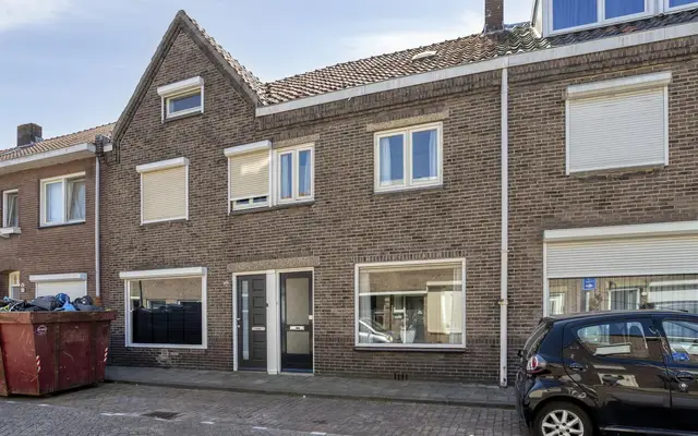 Foto van Van Alkemadestraat 12, Tilburg