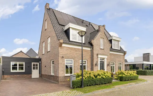 Foto van Blauwbleuren 22, Vlijmen
