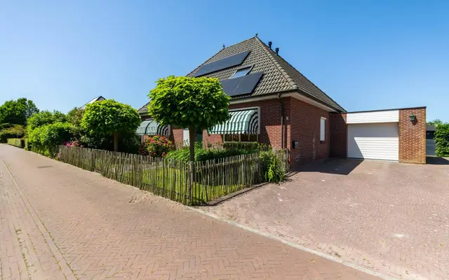 Foto van Vlamoven 9, Ten Post
