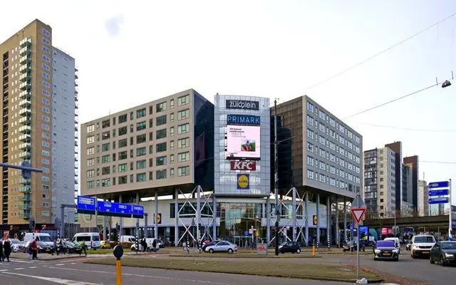 Foto van Zuidplein 692, Rotterdam