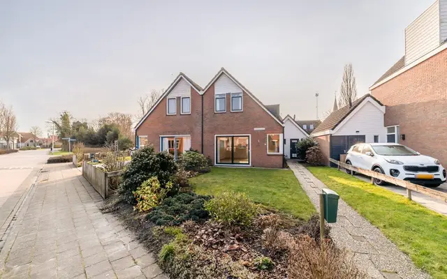 Foto van De Warren 38, Balk