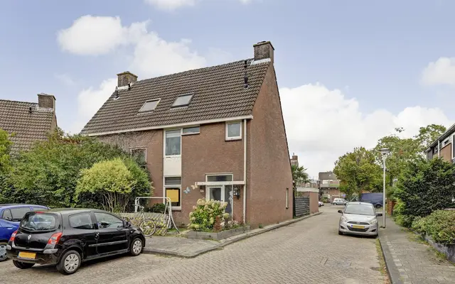 Foto van Voordeplantsoen 27, Spijkenisse