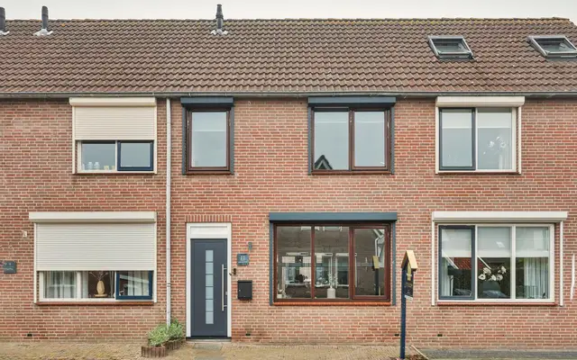 Foto van Plevierlaan 11, Sint-Maartensdijk