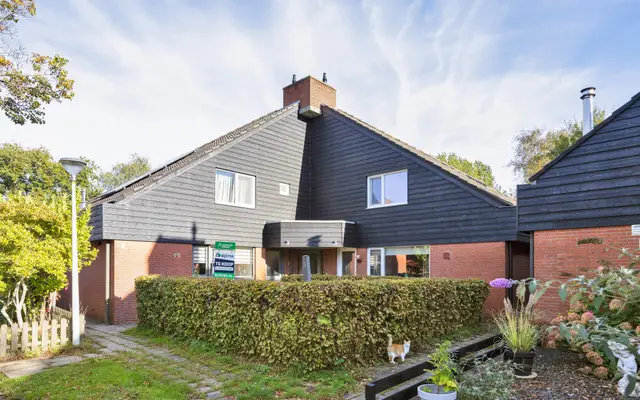 Foto van De Eker 11, Balk