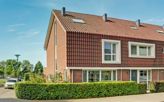 Foto van Buurmeester 38, Elst