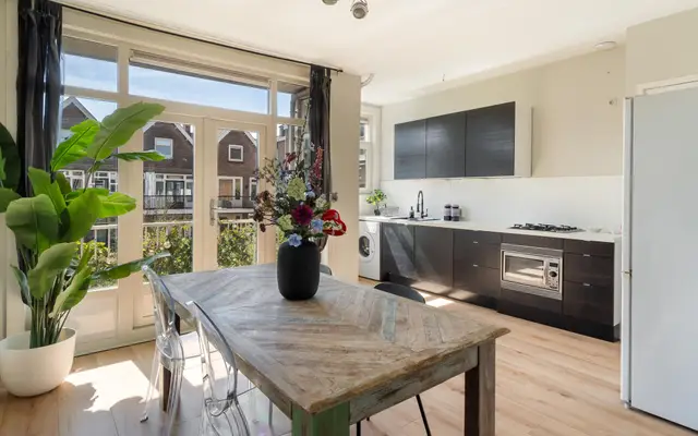 Foto van Luzacstraat 28B 02, Opmerking