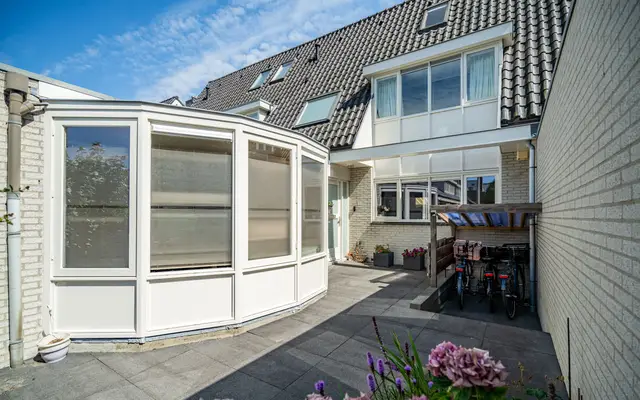 Foto van Abel Tasmanplantsoen 15, Voorschoten