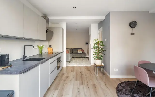 Foto van Donker Curtiusstraat 26 B, Opmerking