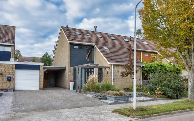 Foto van De Warren 17, Balk