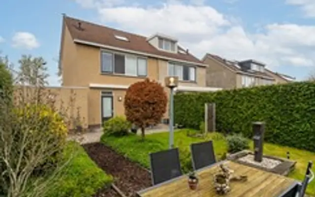 Foto van Simon Vestdijkstraat 42, Raamsdonksveer