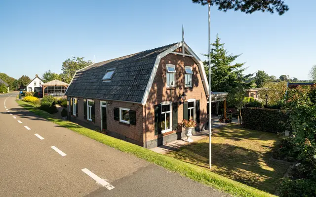 Foto van Maasdijk 12, Wijk en Aalburg
