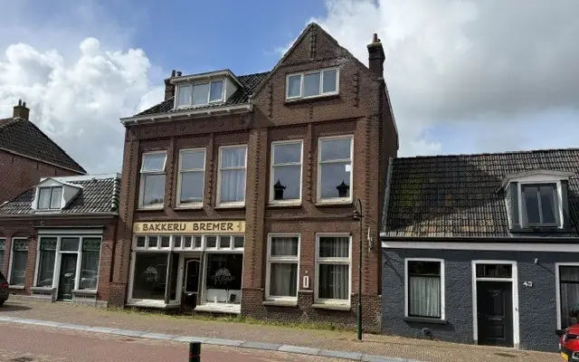 Foto van Langebuorren 41, Hallum