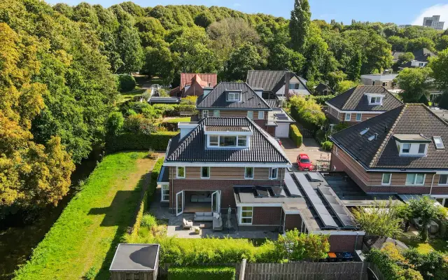 Foto van Hanso Idzerdapad 9, 'S-Gravenhage