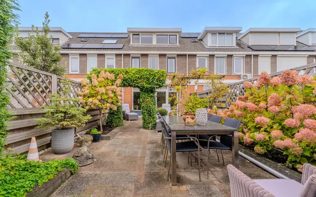 Foto van Largostraat 18, Hellevoetsluis
