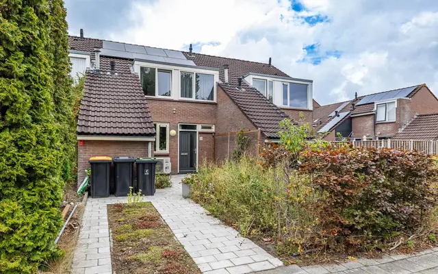 Foto van Lottinge 25, Vries