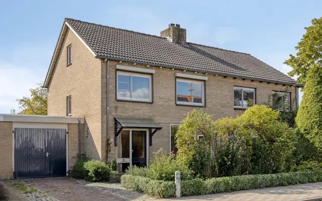 Foto van Aakstraat 10, Zaltbommel