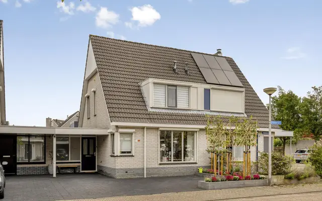 Foto van Kloosterturf 7, Steenbergen