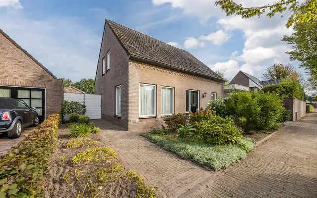 Foto van Pompenmaker 17, Oost West en Middelbeers