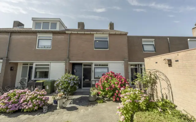 Foto van Bestevaerplein 5, Oud-Beijerland