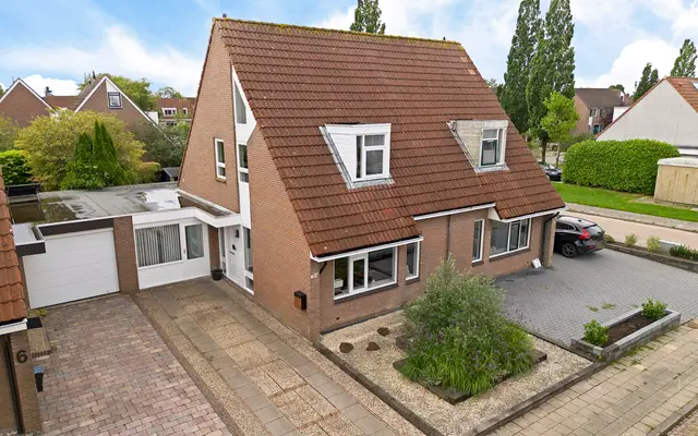 Foto van Pinksterbloem 4, Sneek