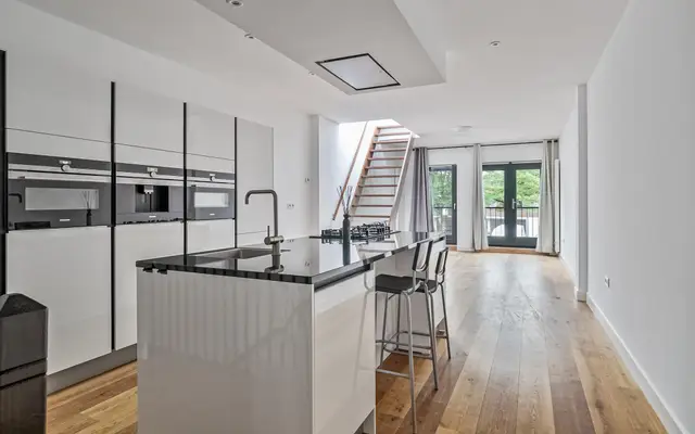 Foto van Roosbeek 24, SCHIEDAM