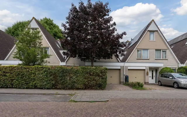 Foto van Cor van Osnabruggelaan 88, Voorschoten