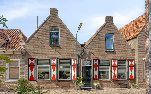 Foto van Oudestraat 10, Sint-Maartensdijk