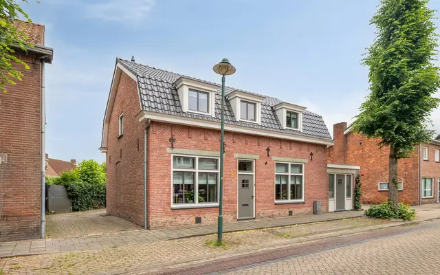 Foto van Stationstraat 30, Alphen