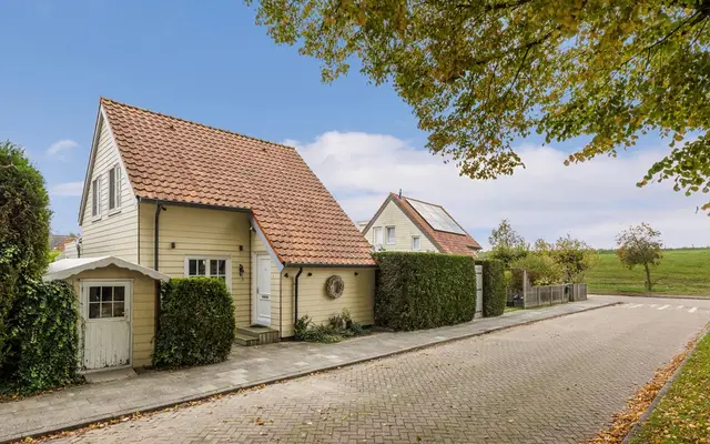 Foto van Koning Haakonstraat 4, Zuid-Beijerland
