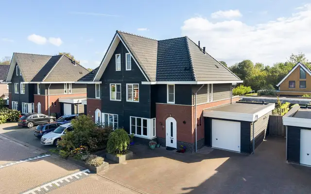 Foto van De Pleats 13, Oentsjerk