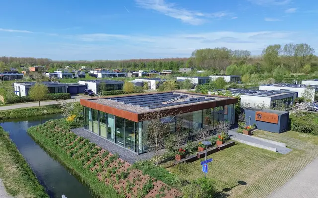 Foto van Baron van Keverbergweg 5, ALMERE