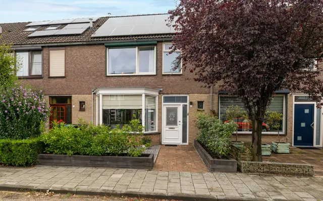 Foto van Lisztstraat 12, Dongen