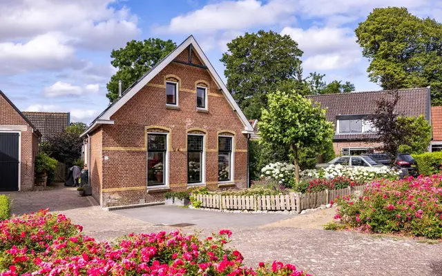 Foto van Buorren 52, Bitgum