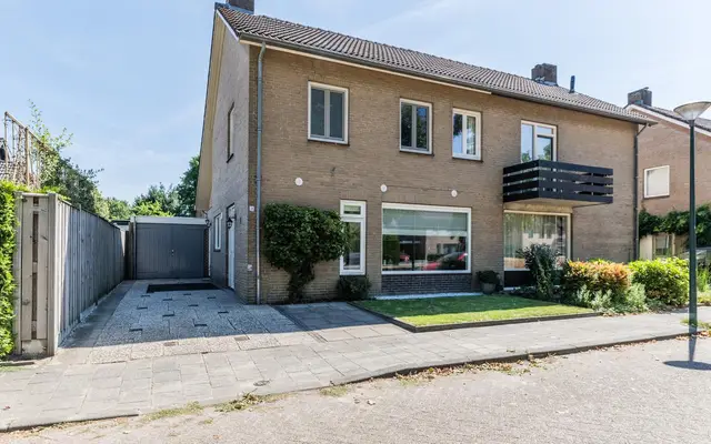 Foto van Kosmonautenplein 15, Hilvarenbeek