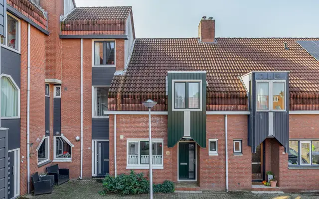 Foto van Meeuwenhoek 18, Spijkenisse