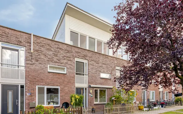 Foto van Burg. Van Loghemplein 16, Deventer